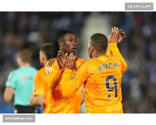 楚阿梅尼卡马文加双后腰 皇马中场拦截能力提升